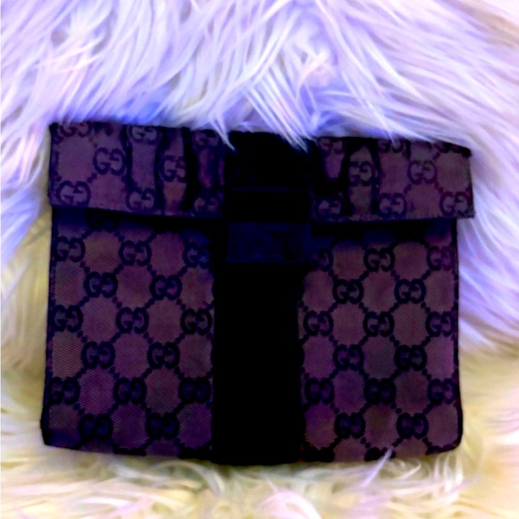 Authentic Gucci Mono Pouch! - Picture 1 of 9
